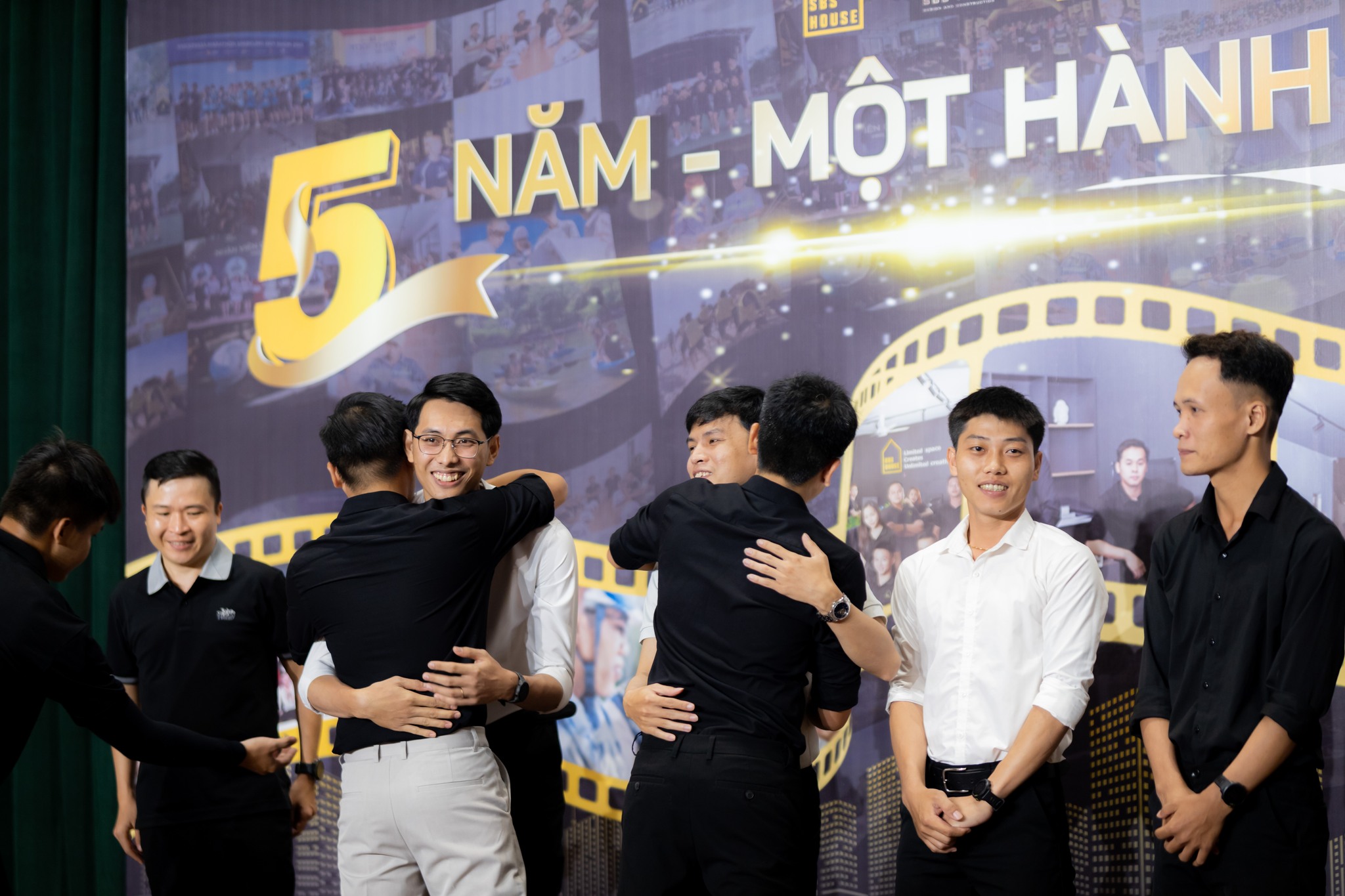 Kỉ niệm 5 năm