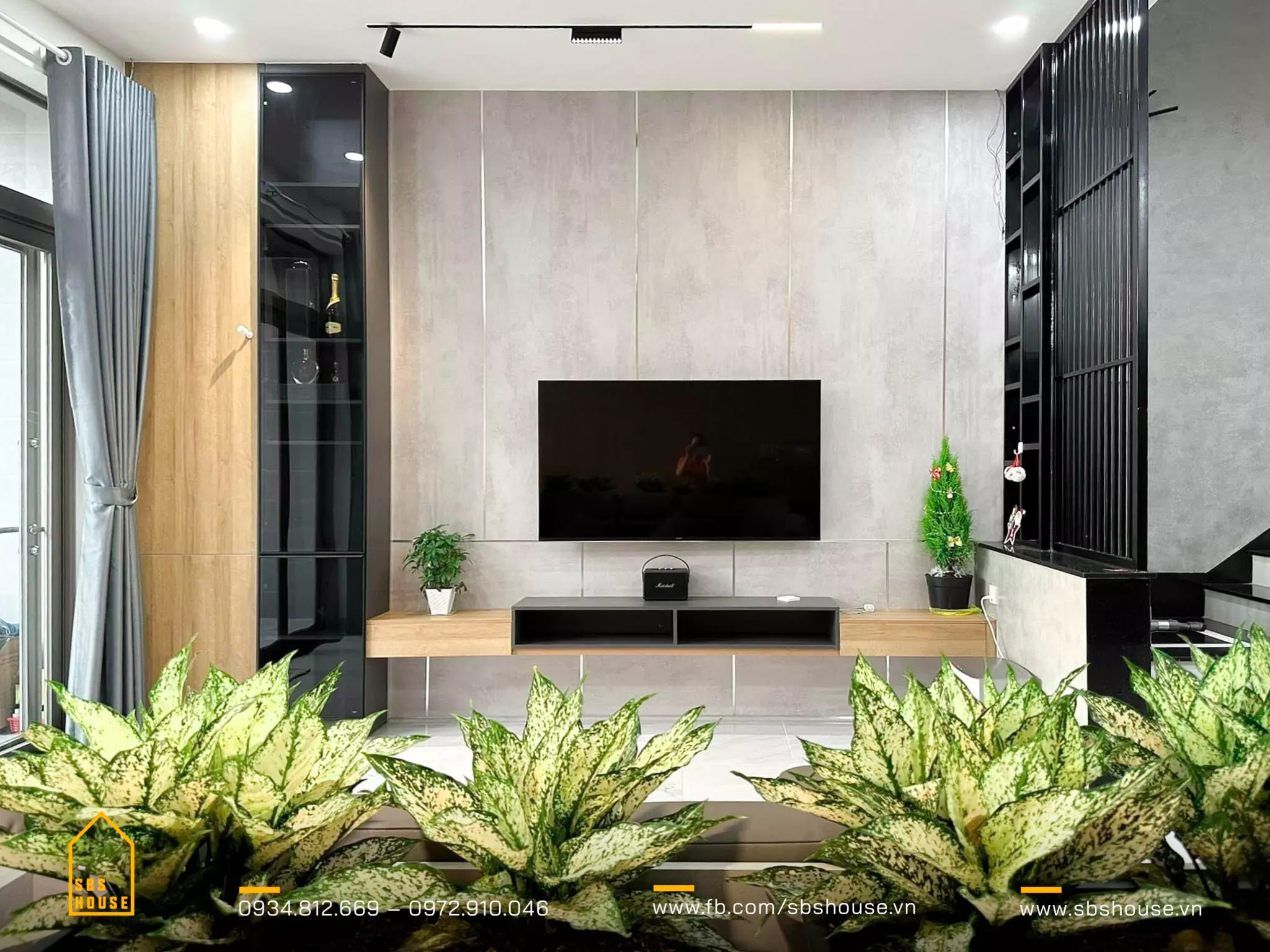 phòng khách sau khi hoàn thiện, khách hàng gửi về SBS