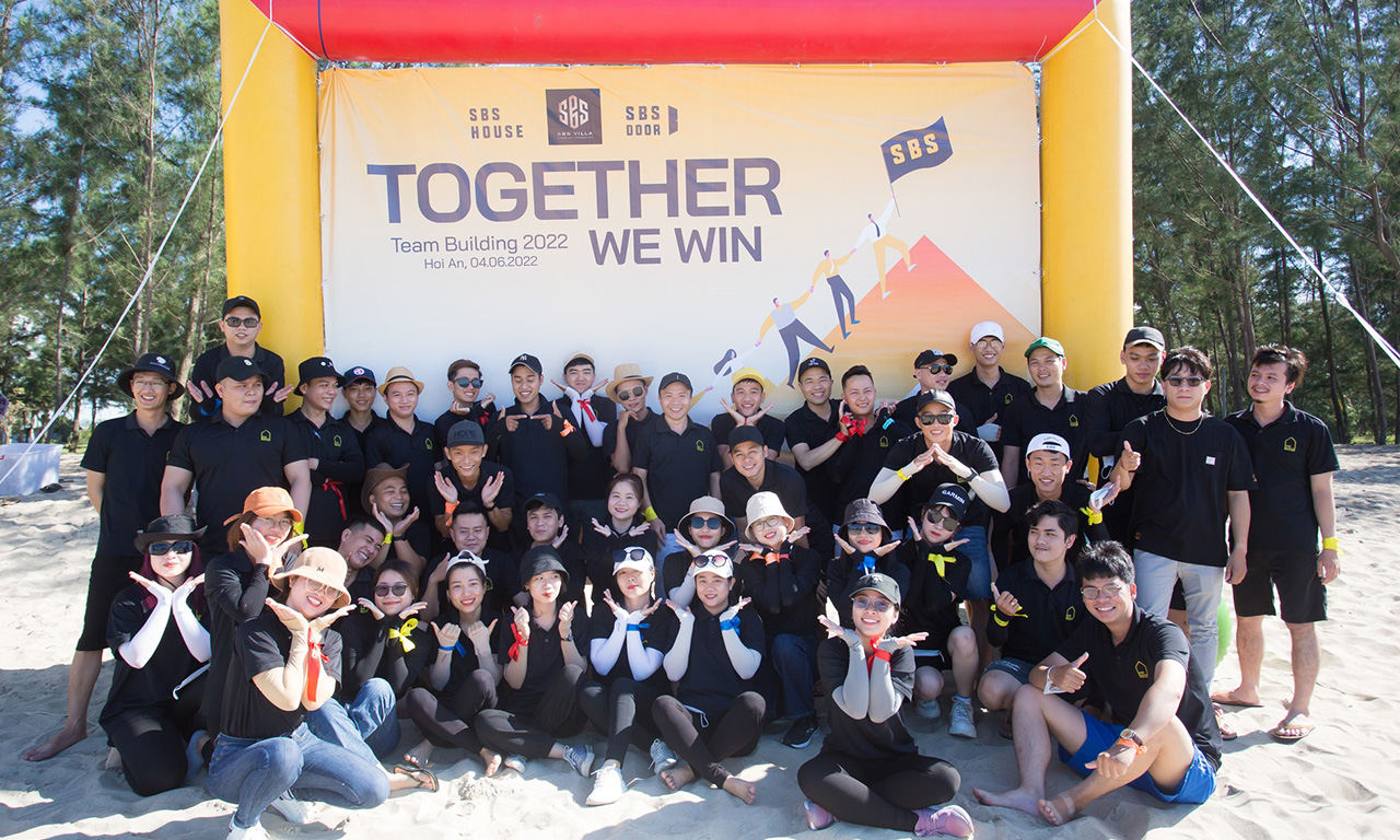 Hoạt động teambuilding mừng sinh nhật SBS 4 tuổi