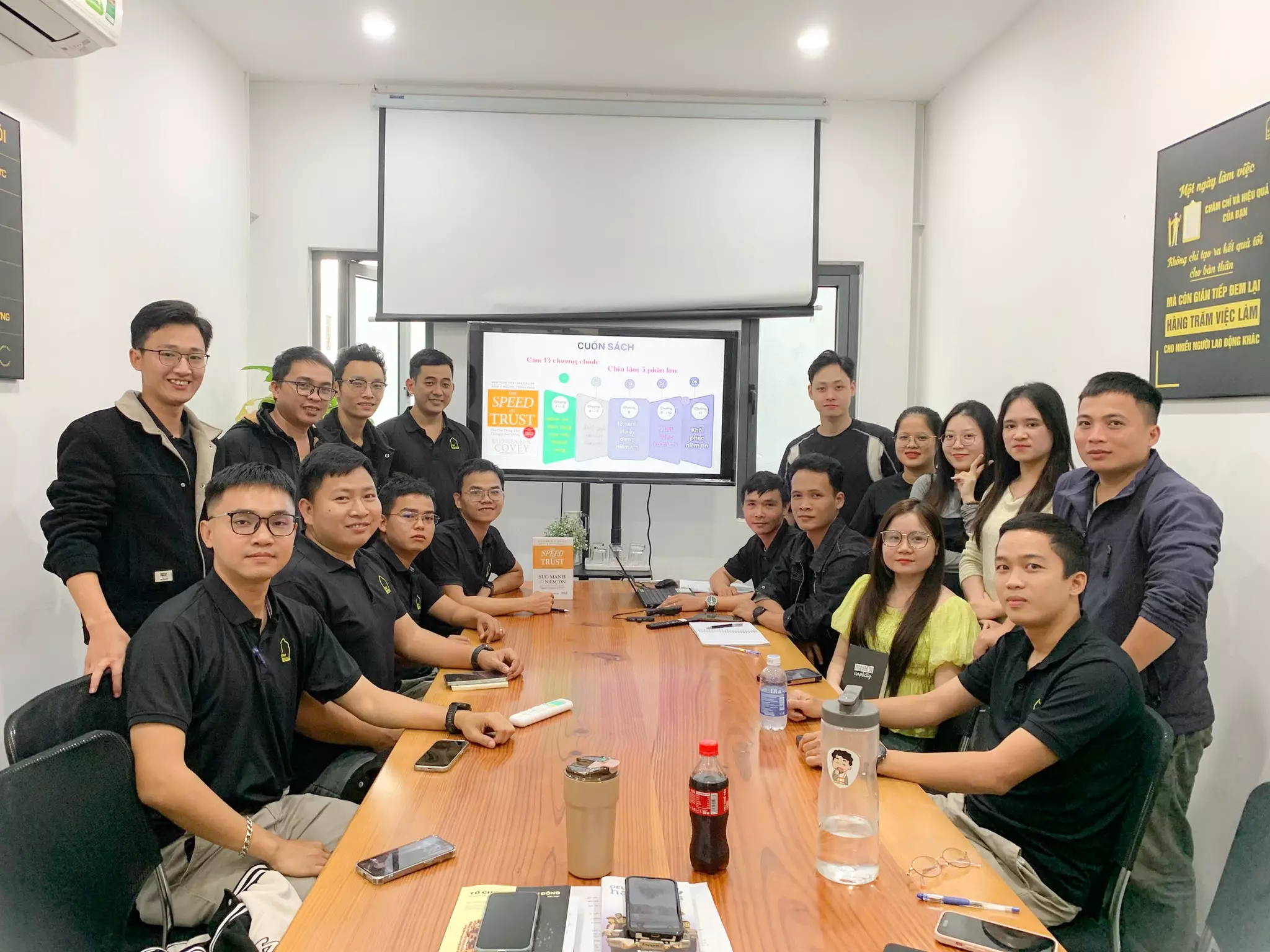 Phòng Kế toán phối với hợp Thi công, mang đến những phút giây kết nối sôi nổi