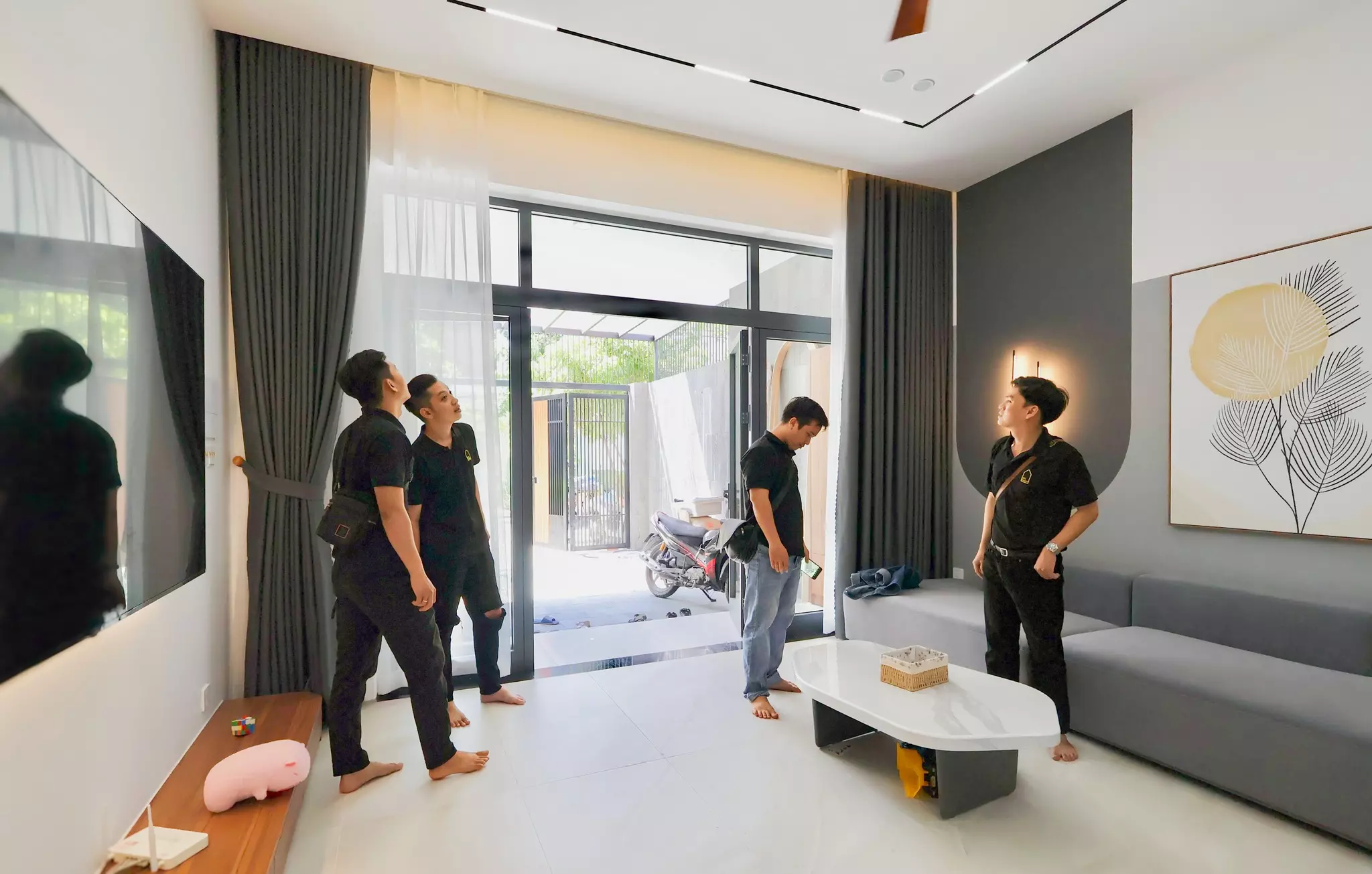 Những chuyến trở thành lớp học thực tế, mỗi người học thêm nhiều kỹ năng quan sát phân tích.