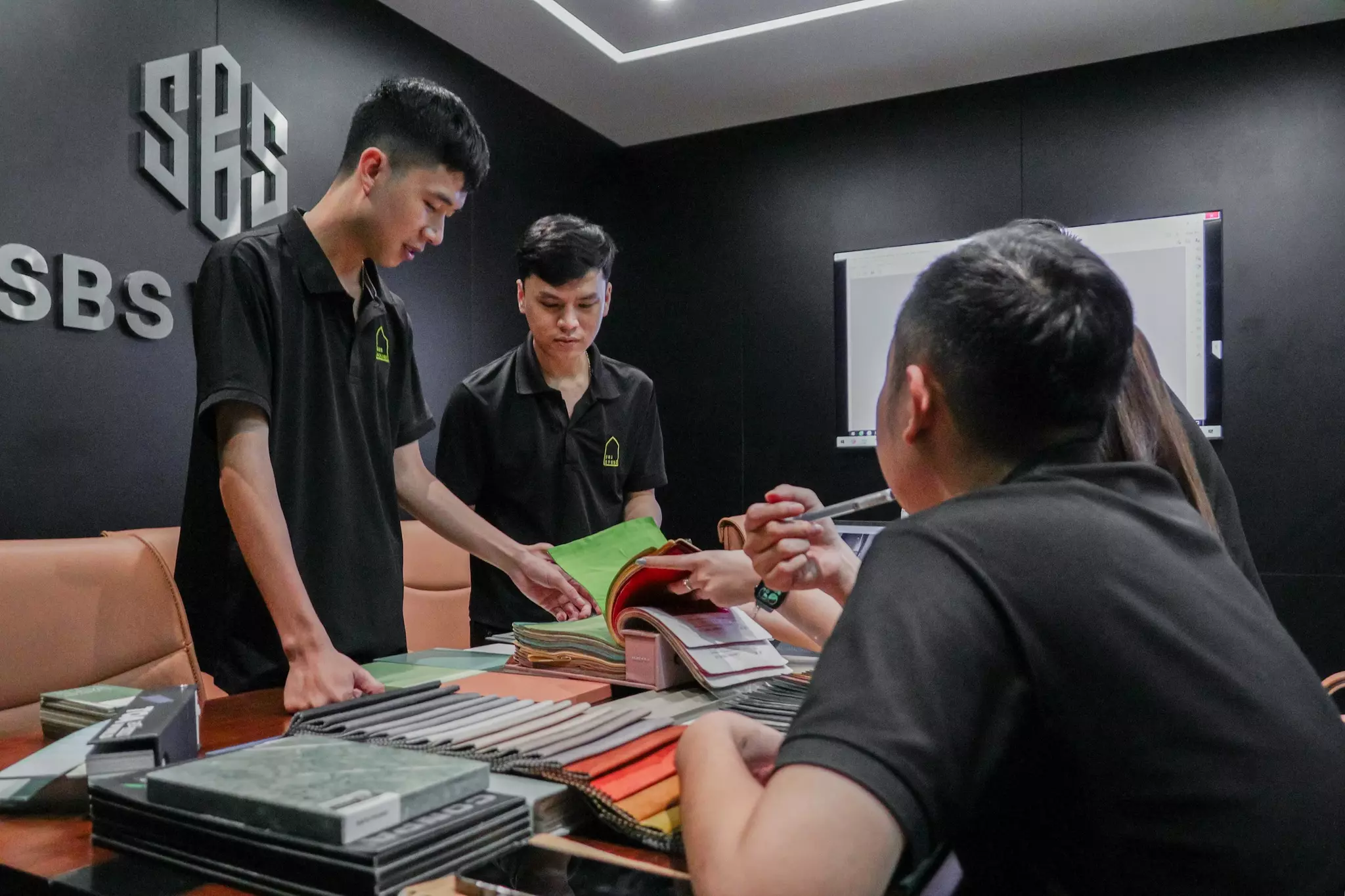 Không chỉ tạo ra sản phẩm, chúng tôi tạo ra cách làm, tư duy và trách nhiệm luôn đi cùng nhau