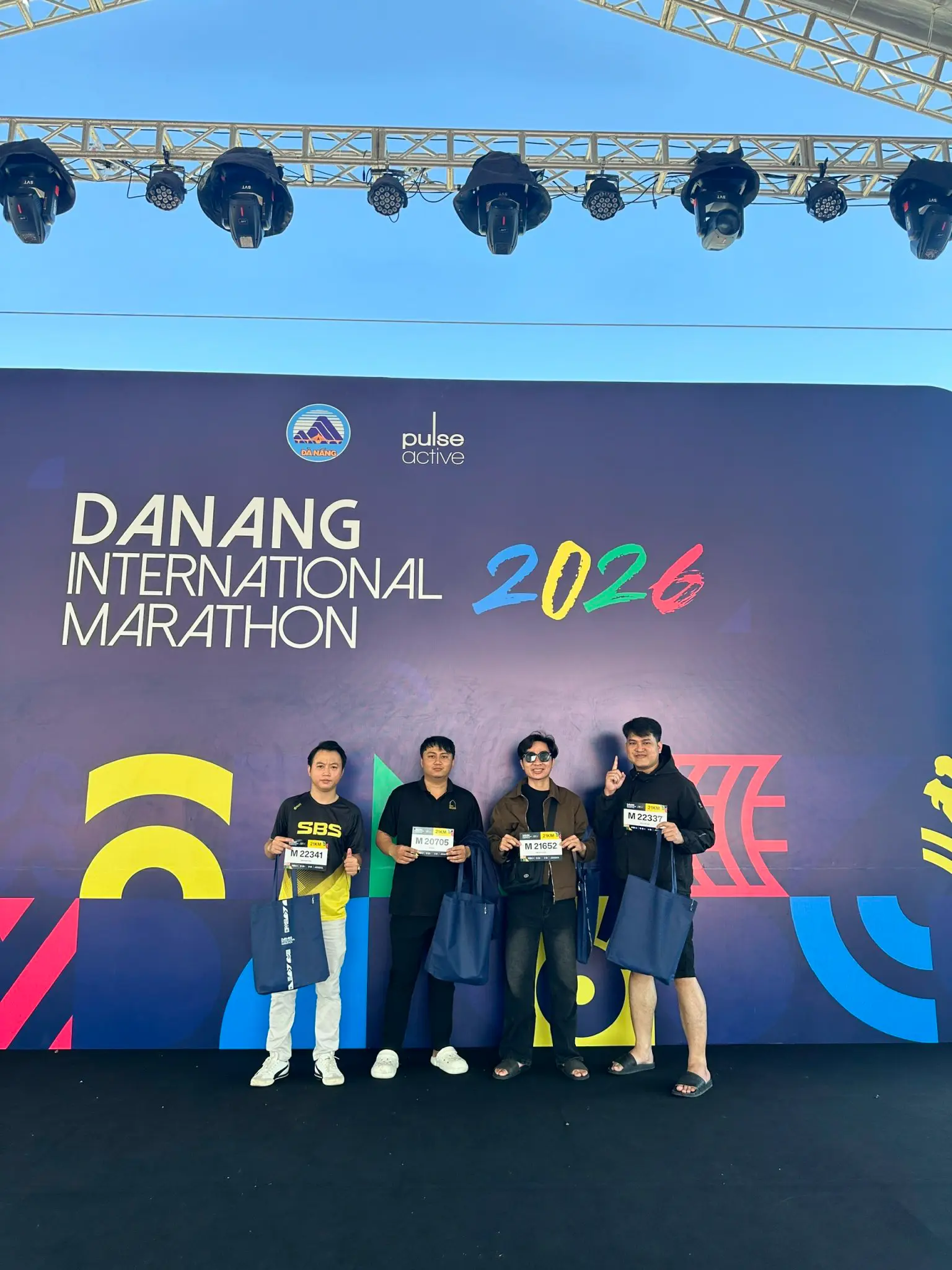 Đầu cầu Đà Nẵng với giải chạy Manulife Danang International Marathon